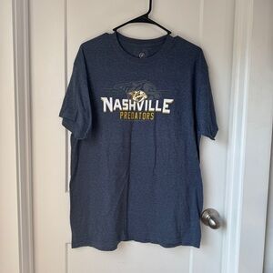 Nashville Predators Navy Blue NHL T-Shirt Men’s Large Hockey Sports Tennessee